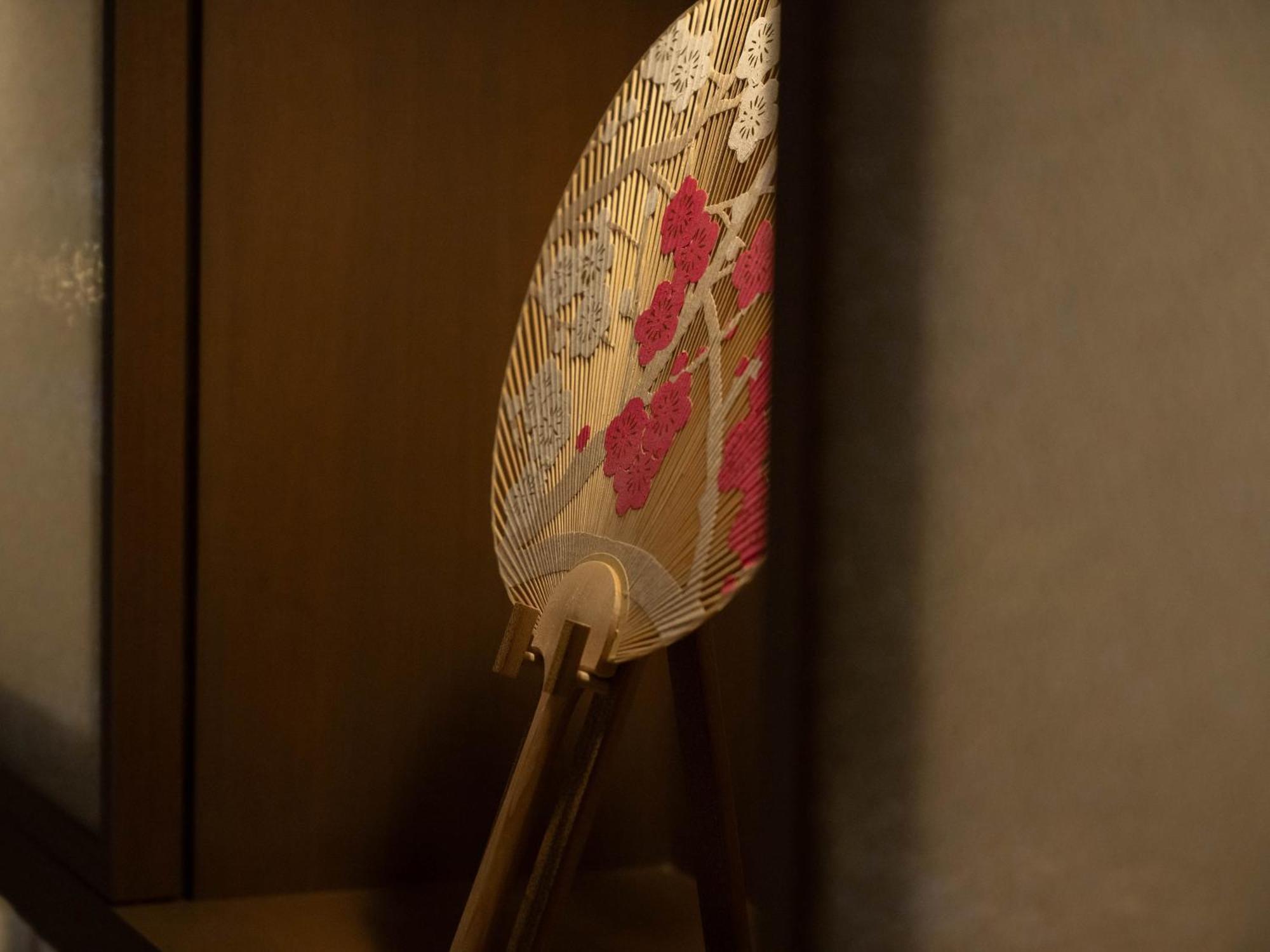 Отель Insomnia Kyoto Oike Экстерьер фото